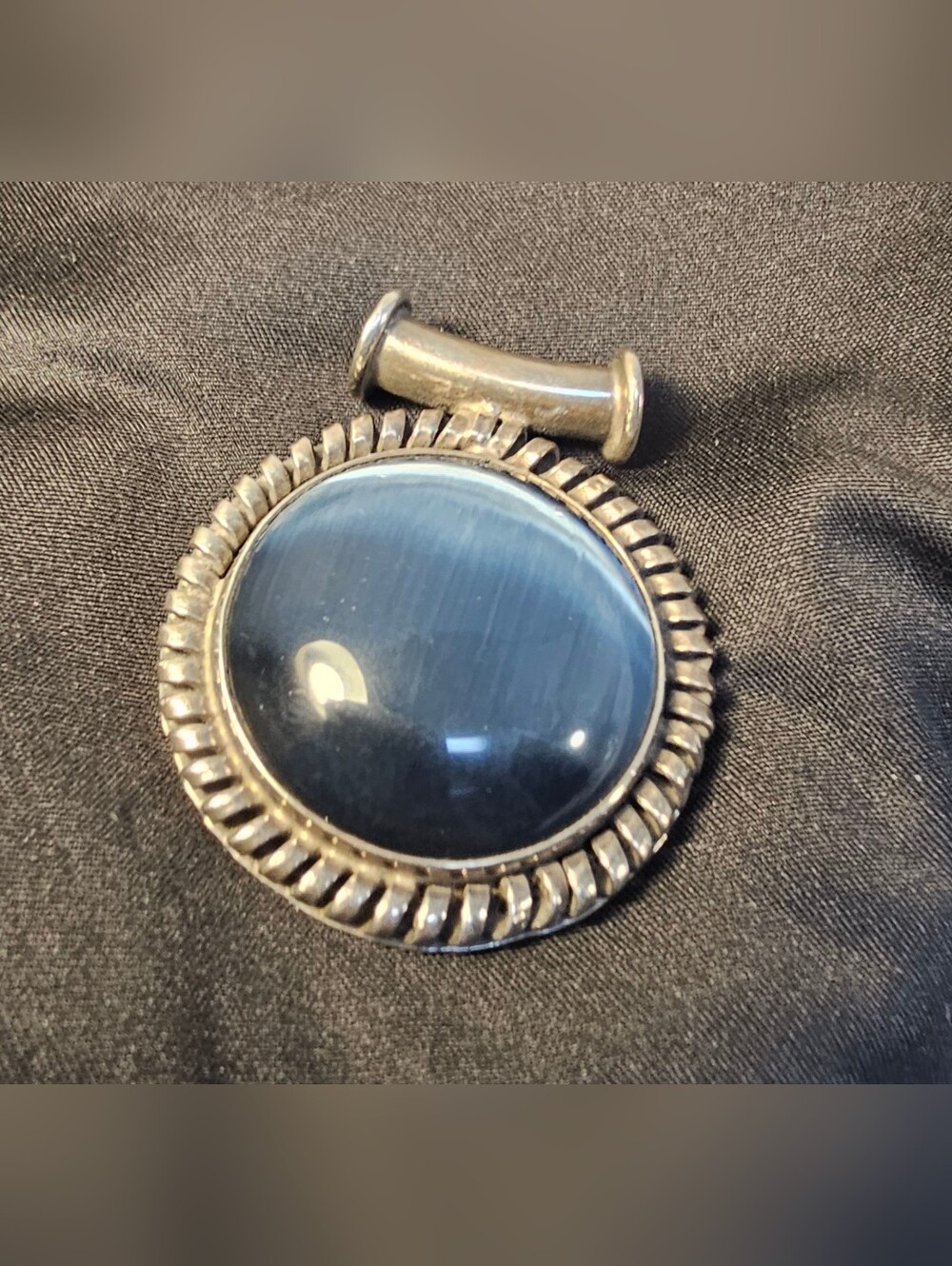 Vintage Mexico 925 Silver Deep Grey Cat's Eye Pendant